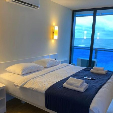 Delux Sea View Aparthotel In Orbi City Батуми Экстерьер фото