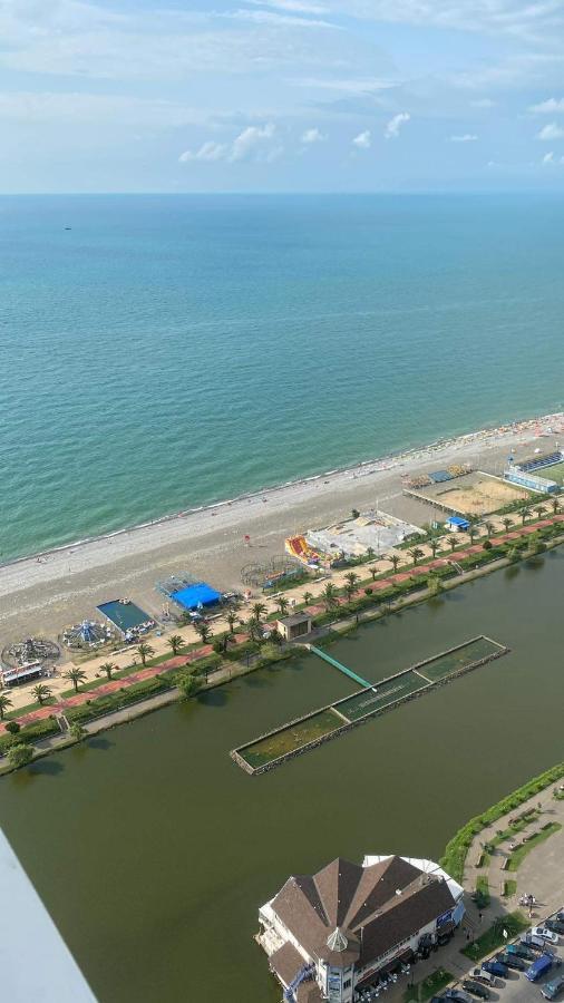 Delux Sea View Aparthotel In Orbi City Батуми Экстерьер фото