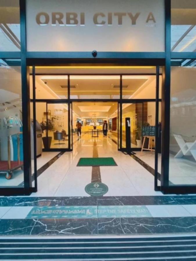 Delux Sea View Aparthotel In Orbi City Батуми Экстерьер фото
