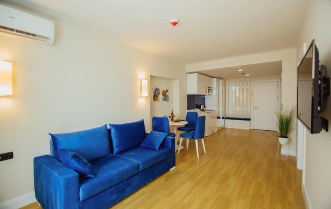 Delux Sea View Aparthotel In Orbi City Батуми Экстерьер фото